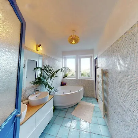 Maison De Charme Nichée Dans Le Bois Pour Vivre Expérience Unique Saint-Rémy-lès-Chevreuse